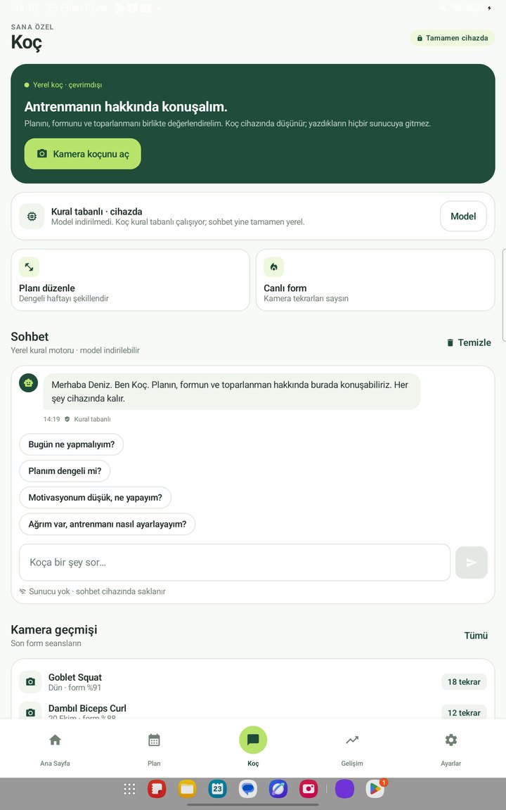 AI coach screen with chat, camera form sessions and quick questions